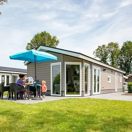 Sl Comfort 5 Personen Sauna & Jacuzzi Resort