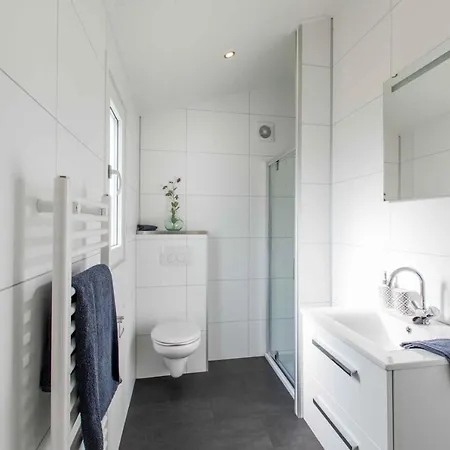 Sl Comfort 5 Personen Sauna & Jacuzzi